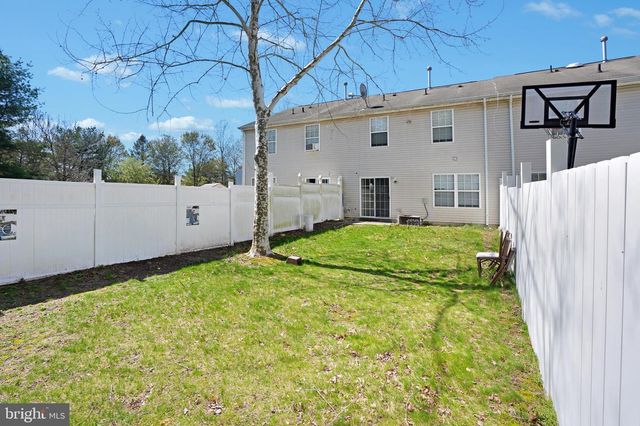 16 HIGH MEADOWS DR, Sicklerville, NJ 08081