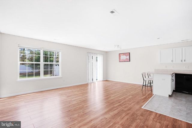 16 HIGH MEADOWS DR, Sicklerville, NJ 08081