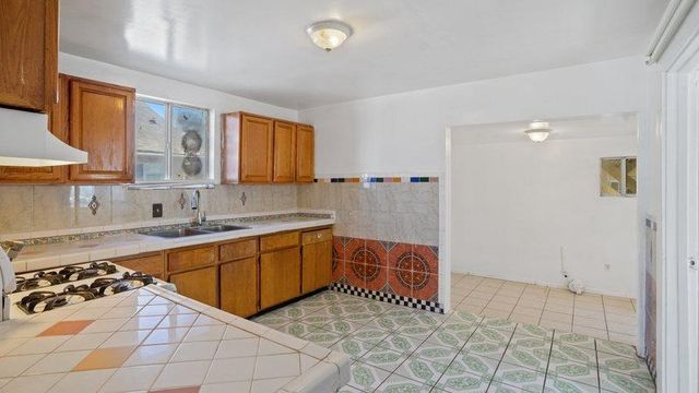 4740 14th Ave, Sacramento, CA 95820