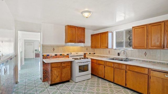 4740 14th Ave, Sacramento, CA 95820