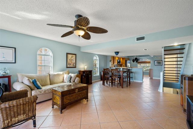 637 PINELLAS BAYWAY S 111, St Petersburg, FL 33715