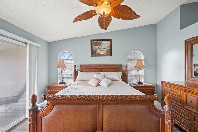 637 PINELLAS BAYWAY S 111, St Petersburg, FL 33715