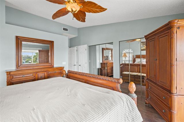 637 PINELLAS BAYWAY S 111, St Petersburg, FL 33715