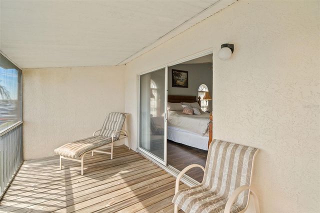 637 PINELLAS BAYWAY S 111, St Petersburg, FL 33715