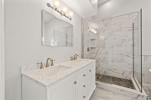 637 PINELLAS BAYWAY S 111, St Petersburg, FL 33715