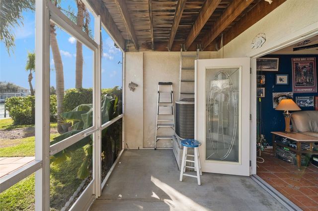 637 PINELLAS BAYWAY S 111, St Petersburg, FL 33715