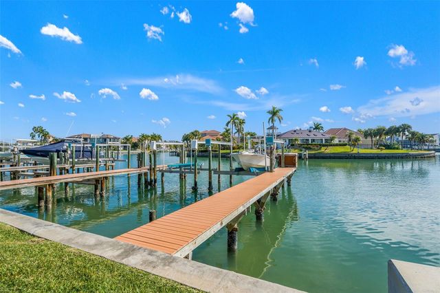 637 PINELLAS BAYWAY S 111, St Petersburg, FL 33715