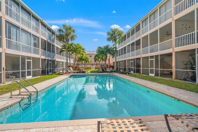 637 PINELLAS BAYWAY S 111, St Petersburg, FL 33715