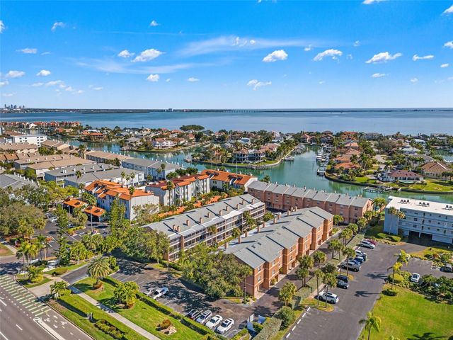 637 PINELLAS BAYWAY S 111, St Petersburg, FL 33715