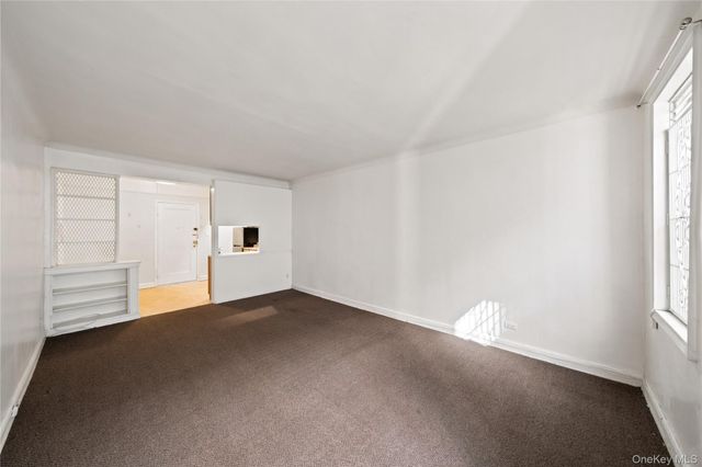 65-74 Saunders Street 3H, Rego Park, NY 11374
