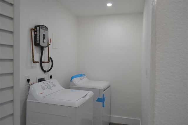 940 NW 8th Ave, Pompano Beach, FL 33060