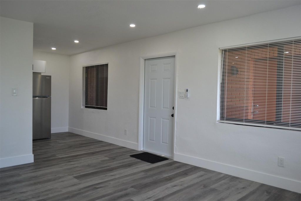 940 NW 8th Ave, Pompano Beach, FL 33060