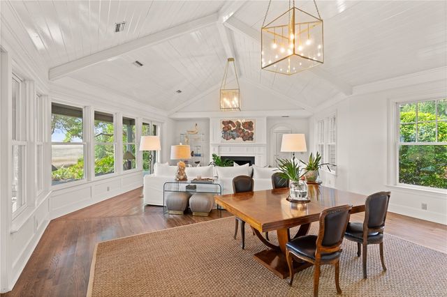 105 Hawkins Island Circle, St Simons Island, GA 31522