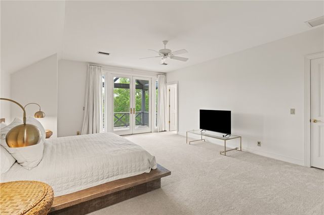 105 Hawkins Island Circle, St Simons Island, GA 31522