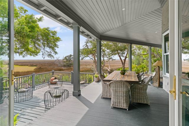 105 Hawkins Island Circle, St Simons Island, GA 31522