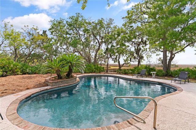 105 Hawkins Island Circle, St Simons Island, GA 31522