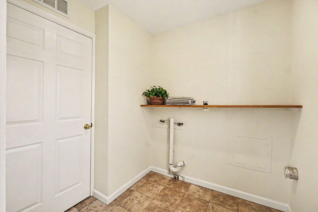 Image 15 of property listing at 141 BAY BLVD, Havre De Grace, MD 21078