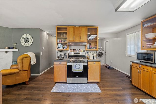 583 Salal Street, Oak Harbor, WA 98277