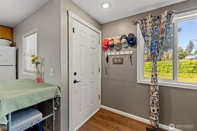 583 Salal Street, Oak Harbor, WA 98277
