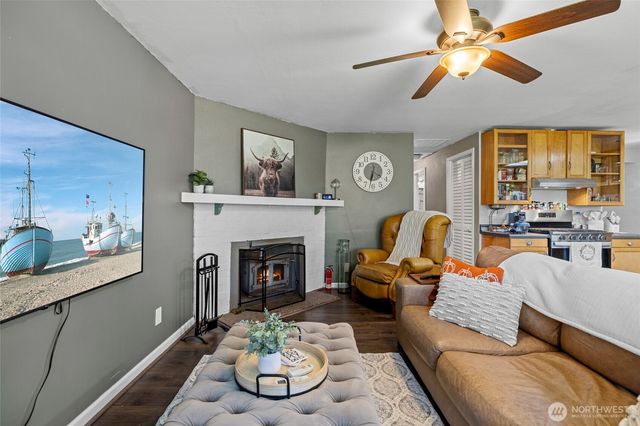 583 Salal Street, Oak Harbor, WA 98277