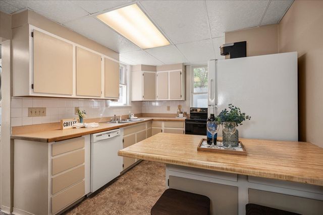 1009 W 14th Ave, Spokane, WA 99204