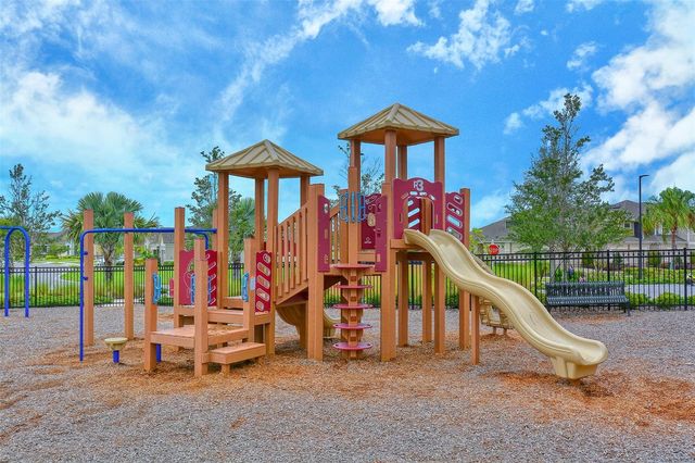 11824 MEADOWGATE PLACE, Bradenton, FL 34211