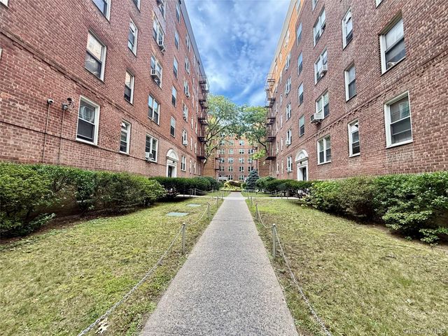 144-35 Sanford Avenue 3C, Flushing, NY 11355
