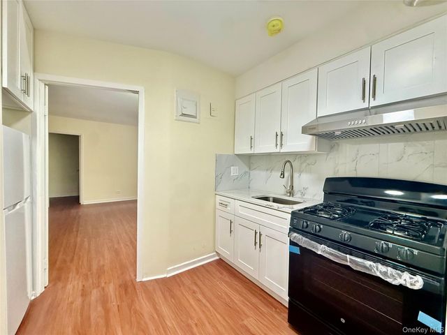 144-35 Sanford Avenue 3C, Flushing, NY 11355