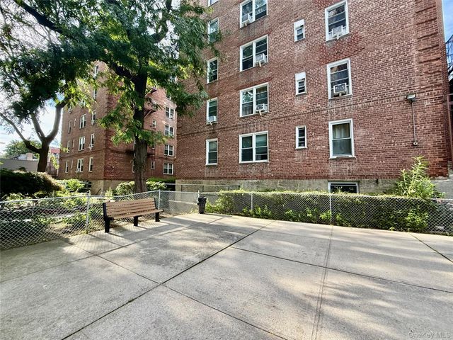 144-35 Sanford Avenue 3C, Flushing, NY 11355
