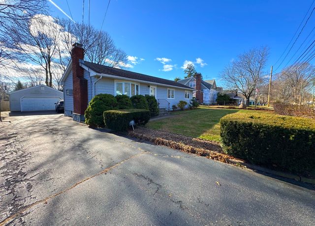 121 Richfield Road, Bridgeport, CT 06606