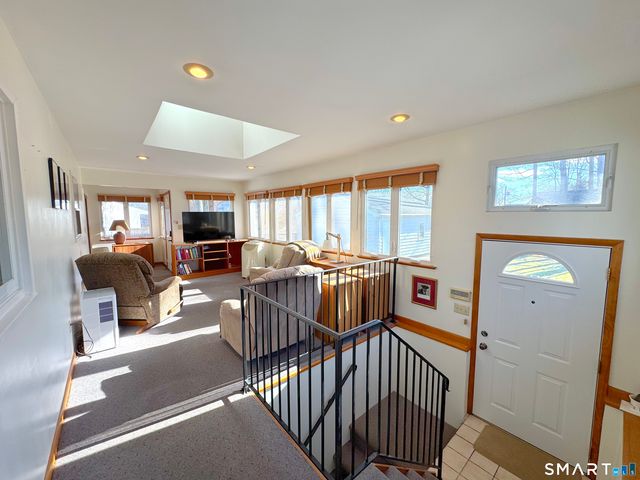 121 Richfield Road, Bridgeport, CT 06606