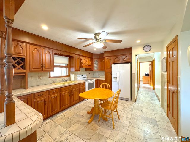 121 Richfield Road, Bridgeport, CT 06606