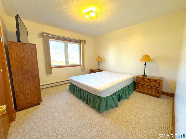 121 Richfield Road, Bridgeport, CT 06606