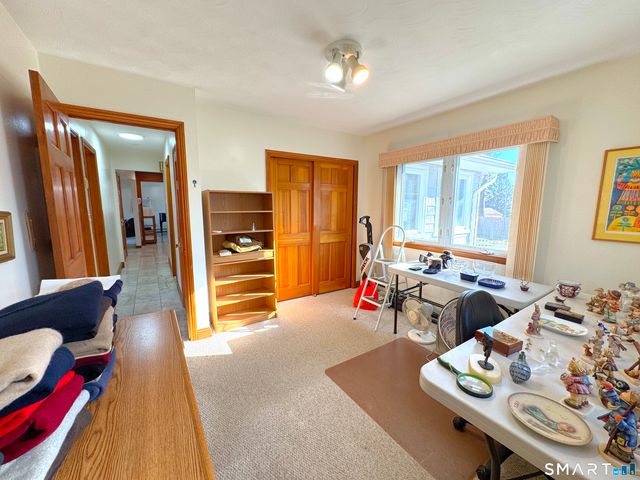 121 Richfield Road, Bridgeport, CT 06606