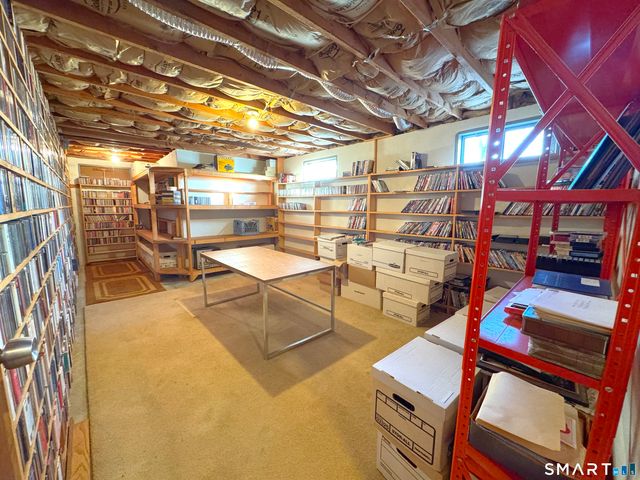 121 Richfield Road, Bridgeport, CT 06606