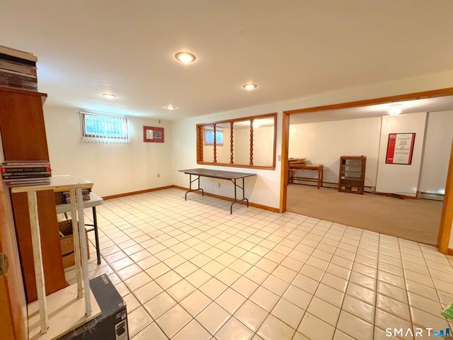 121 Richfield Road, Bridgeport, CT 06606