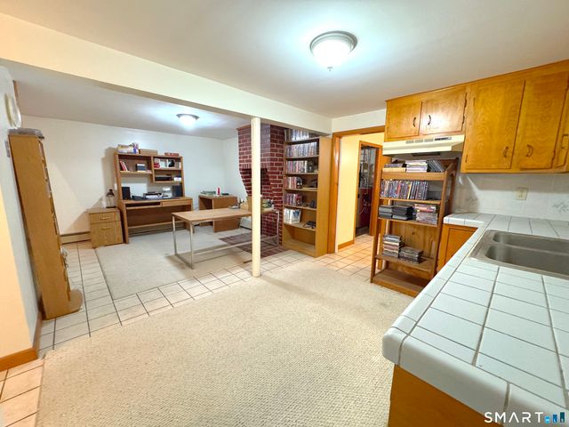 121 Richfield Road, Bridgeport, CT 06606