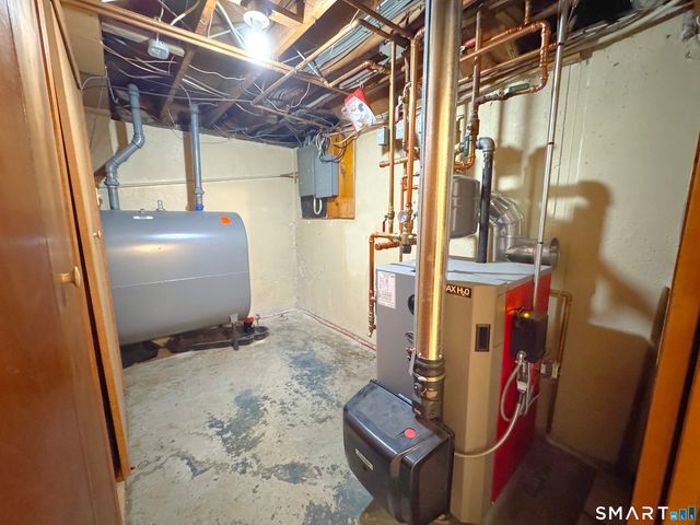 121 Richfield Road, Bridgeport, CT 06606