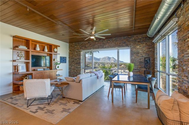 11441 Allerton Park Drive 401, Las Vegas, NV 89135