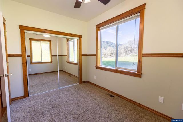 33678 Mary's River Estates Rd, Philomath, OR 97370