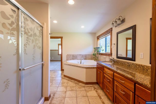 33678 Mary's River Estates Rd, Philomath, OR 97370
