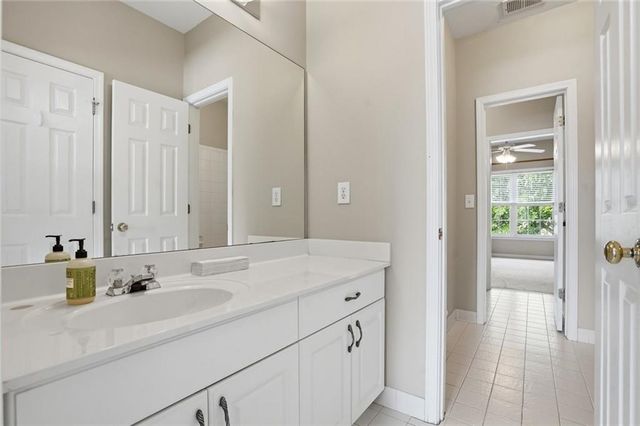 157 Vinings Lake Court SW, Mableton, GA 30126