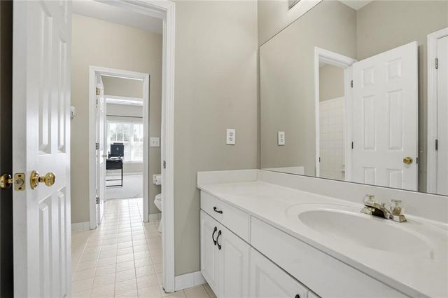 157 Vinings Lake Court SW, Mableton, GA 30126