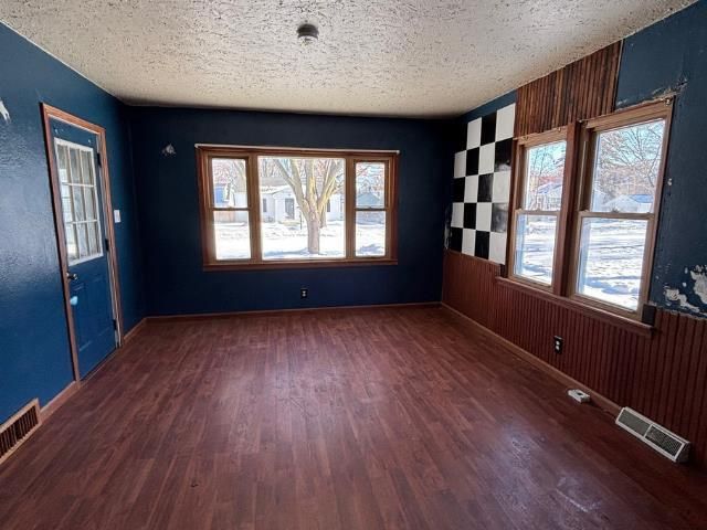 835 NEVILLE AVENUE, Green Bay, WI 54303