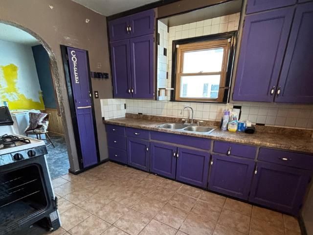 835 NEVILLE AVENUE, Green Bay, WI 54303