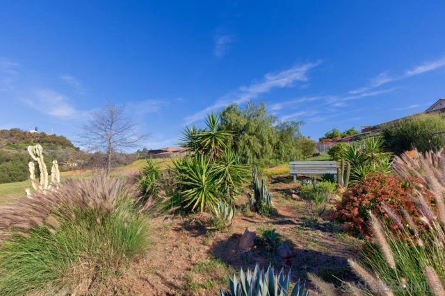 29737-39 Margale Ln, Vista, CA 92084