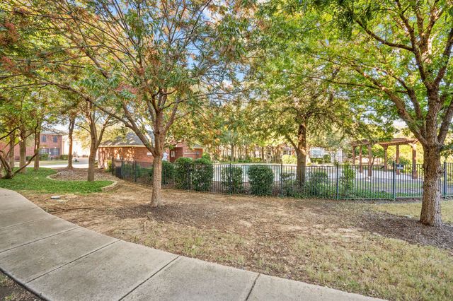 2508 Durango Ridge Drive, Bedford, TX 76021