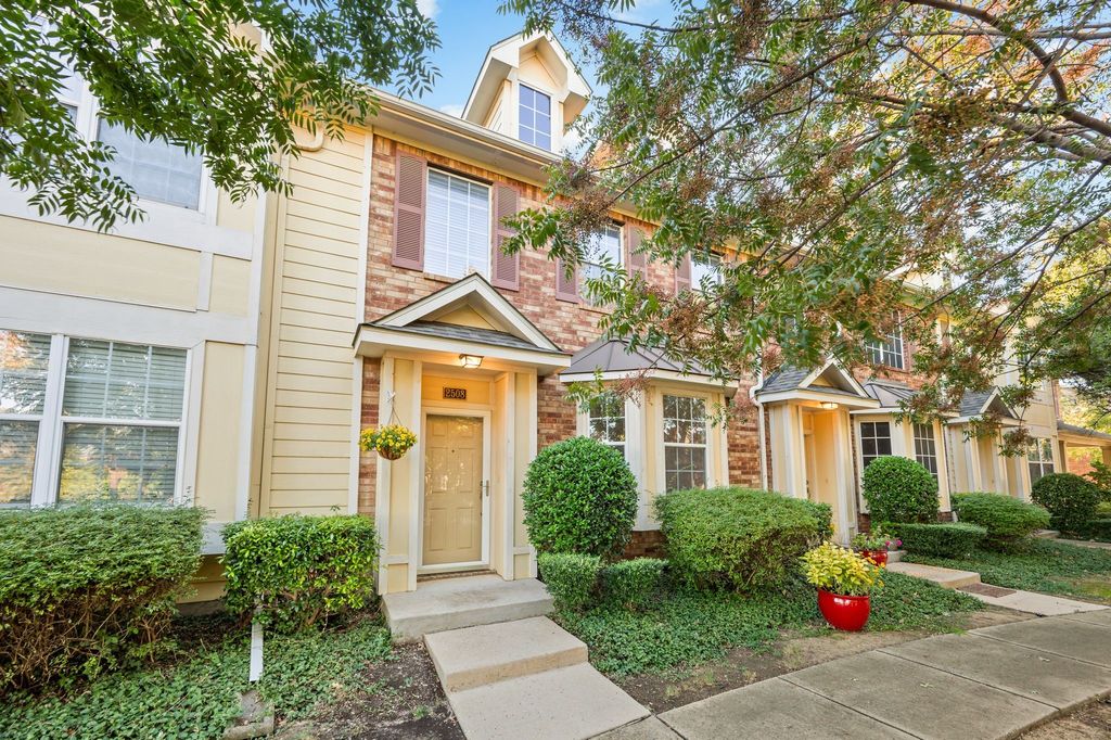 2508 Durango Ridge Drive, Bedford, TX 76021