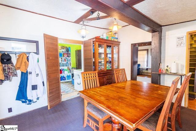 419 Academy Street, Laurens, SC 29360