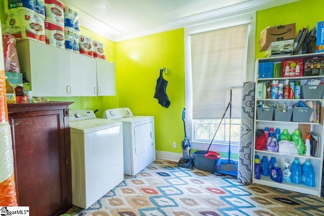 419 Academy Street, Laurens, SC 29360